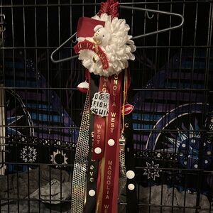 Great starter project for crafty people who’d like to design their child’s mum.